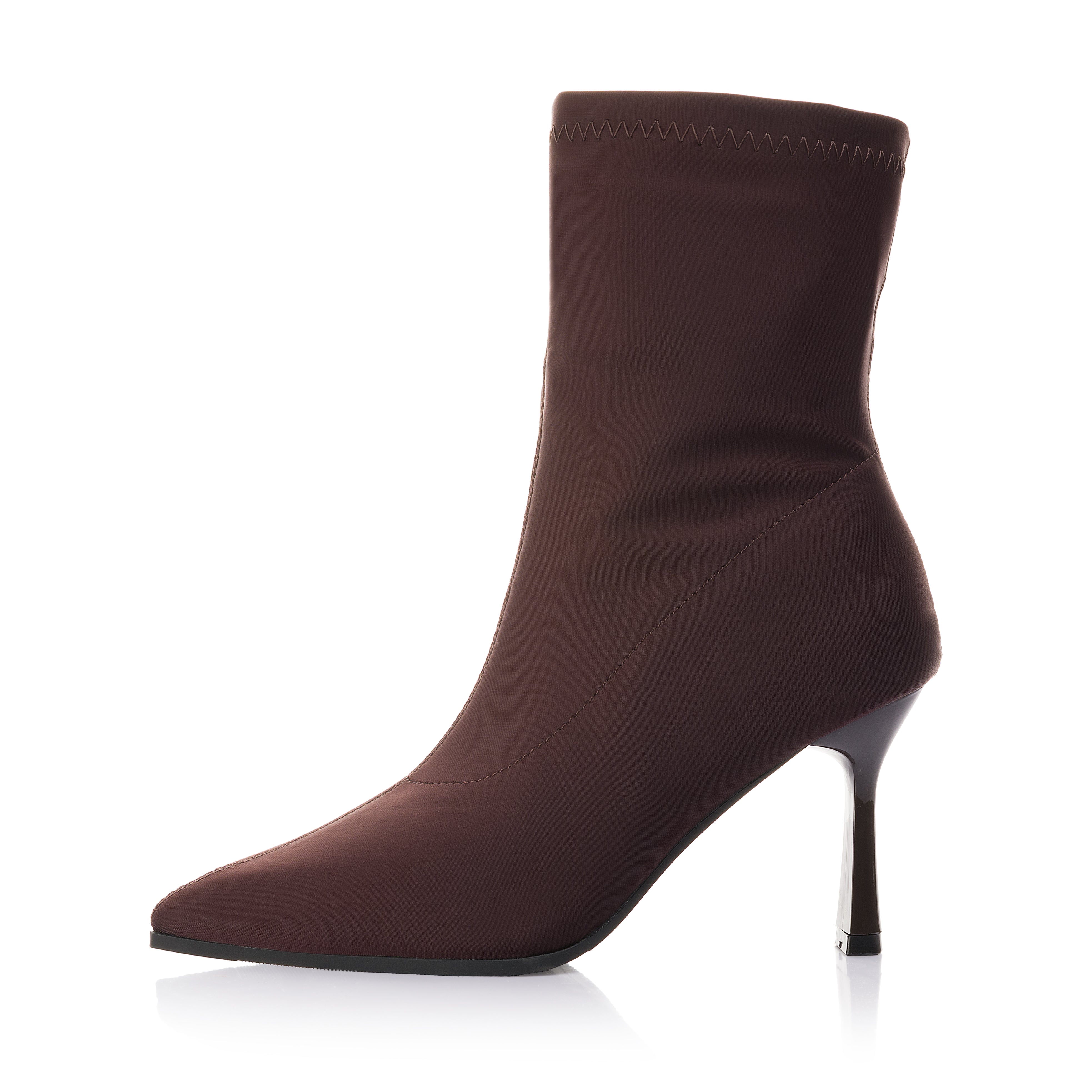 Slim Pointed Boot
