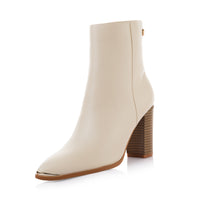 Pointed Block Boot