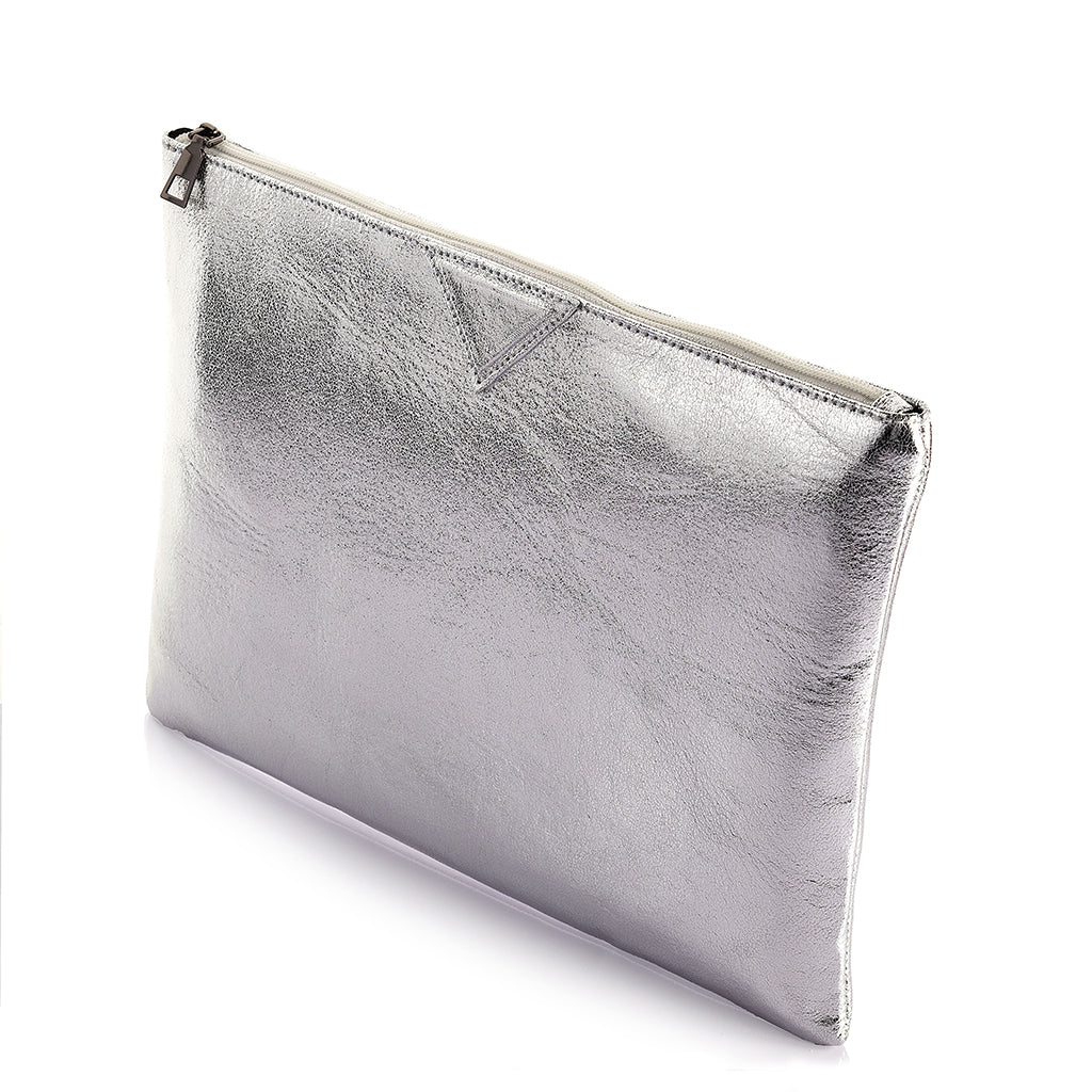 Metallic Clutch