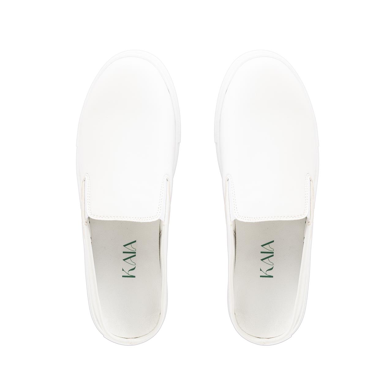 Plain Clogs