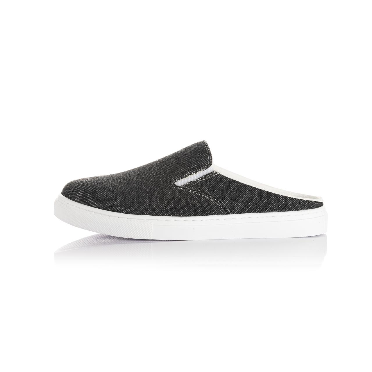 Plain Clogs